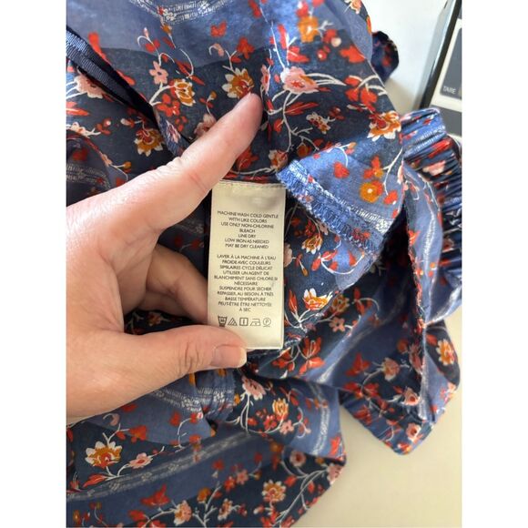 FREE PEOPLE VINTAGE LOVER BLOUSE 100% COTTON FLORAL DUTCH BLUE SIZE Small Womens - Picture 4 of 13